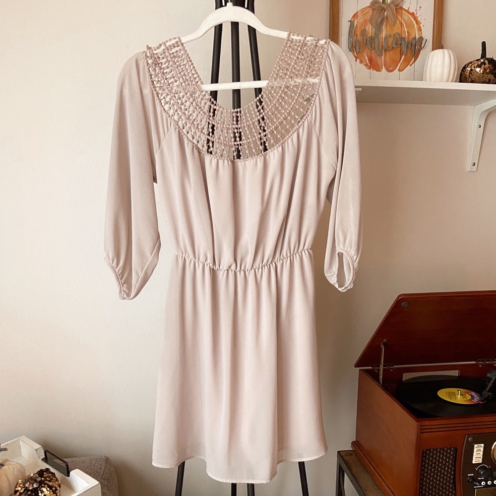 Cream decorative collared dress